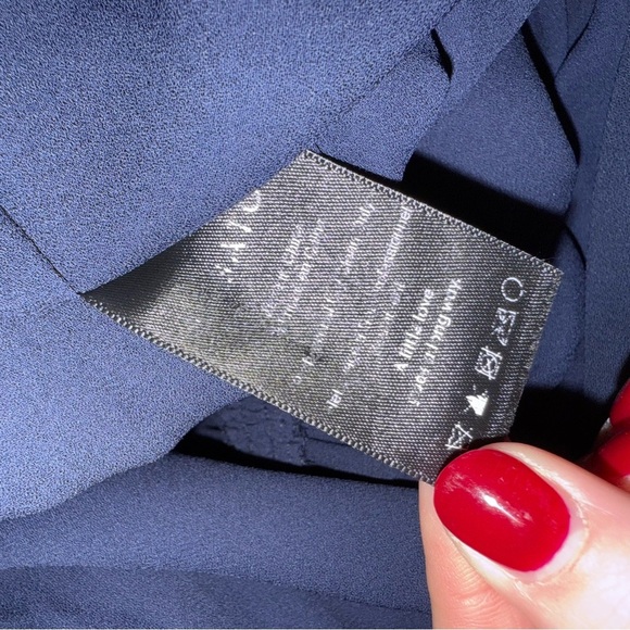 Babaton Aritzia Navy Sleeveless V Neck Wide Leg Crop Marcus Jumpsuit Size XSmall - Picture 11 of 11